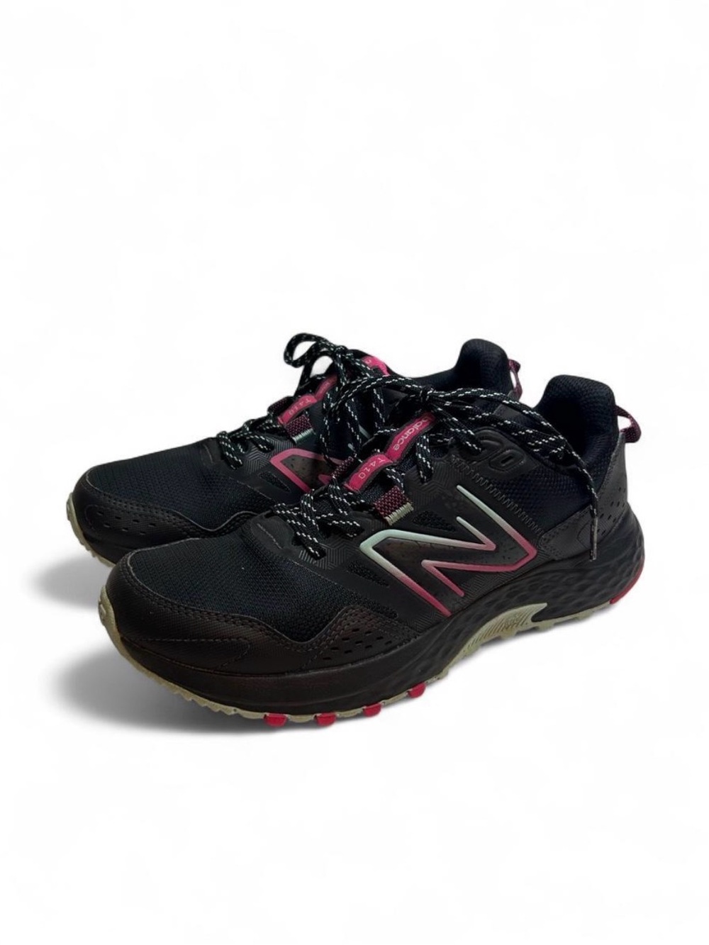 New Balance Women's Black and Pink Trail Running Shoes